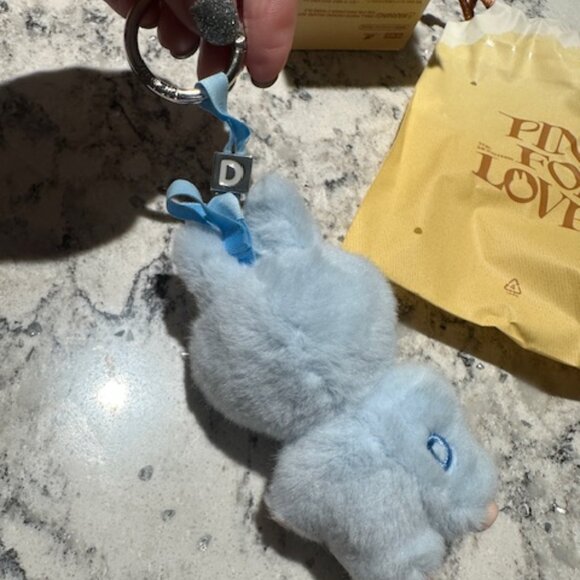 POP MART Labubu V4 The Monsters Pin For Love Alphabet Plush Pendant - Letter D - Picture 4 of 7
